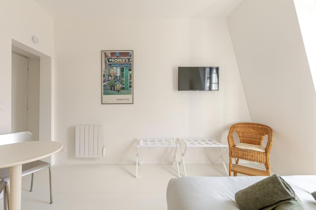 Charming Ideally Located In Paris, 9th Appartement *