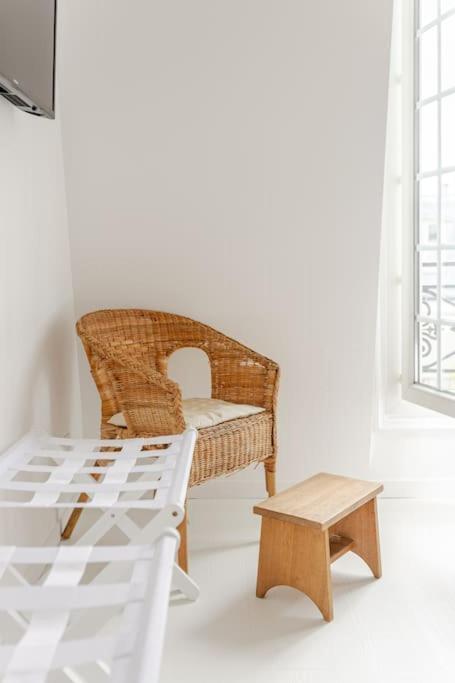 Charming Ideally Located In Paris, 9th * Parijs